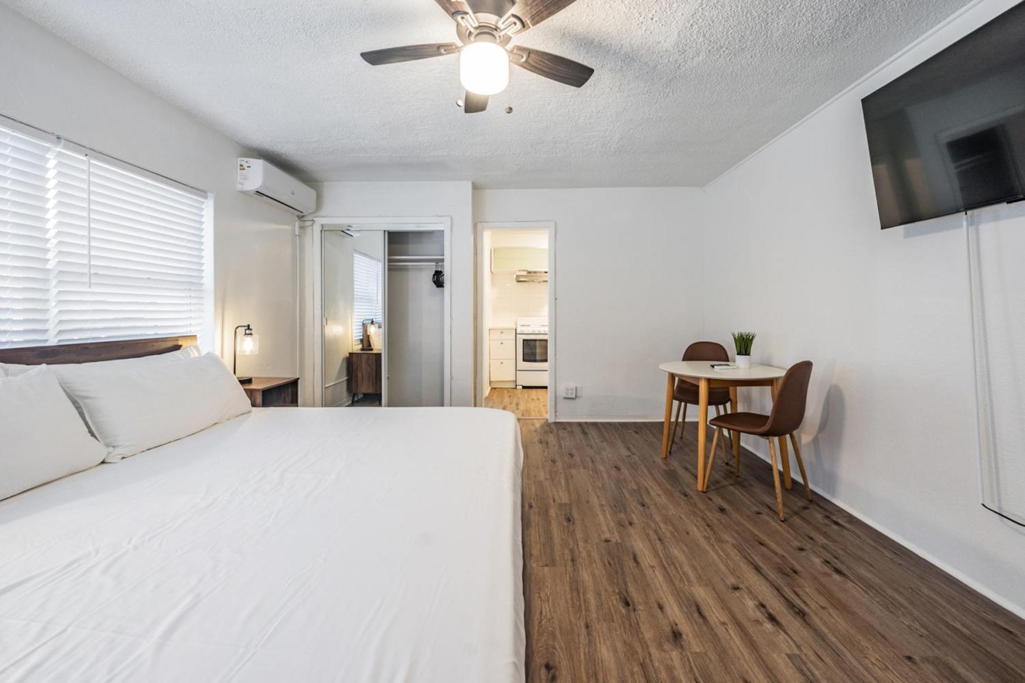 Elegant Studio Apartment In Downtown St Pete - Great Community Events! سانت بطرسبرج المظهر الخارجي الصورة